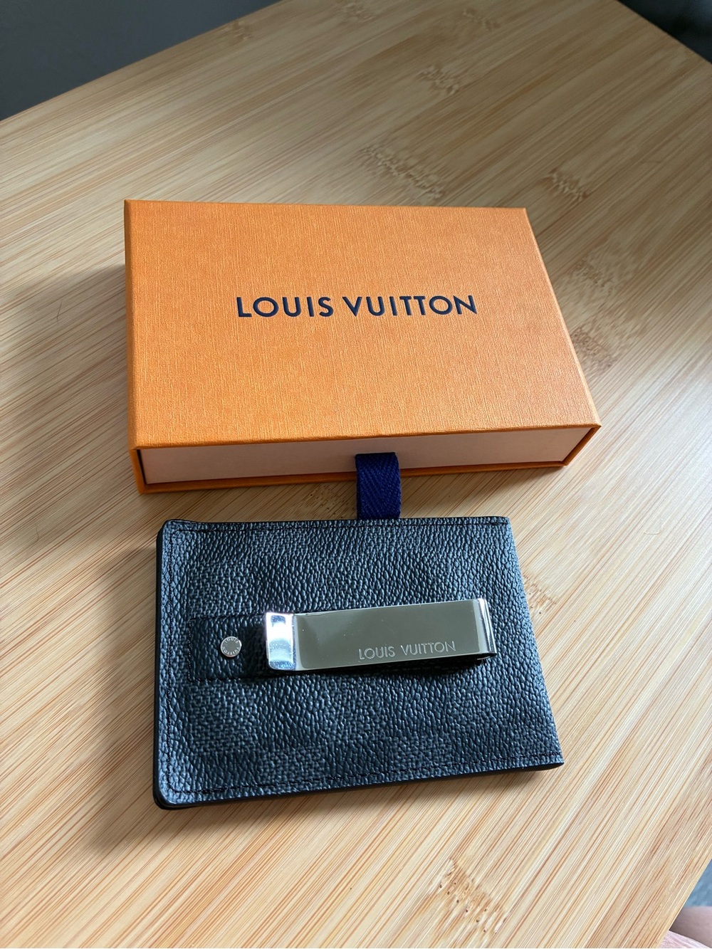 Louis Vuitton Black Damier Card Money Clip - Picture 2 of 2